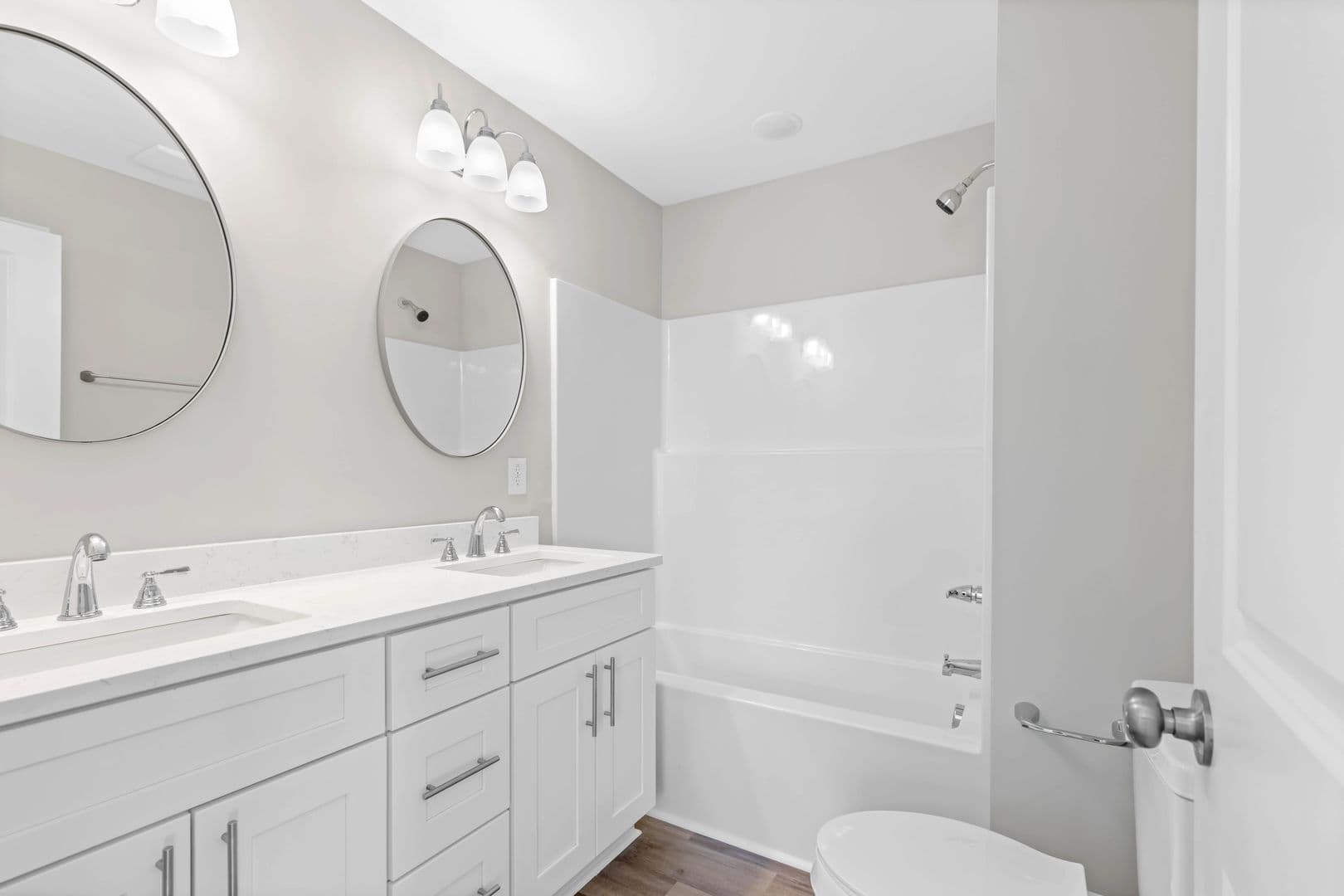 Spring Lake House: 144 Chapel Hill road