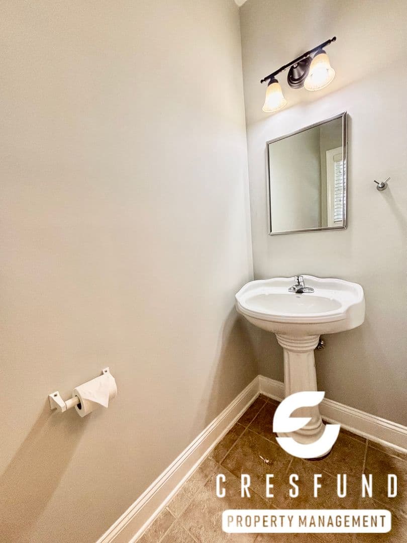Fayetteville Townhome: 429 Georgetown Circle