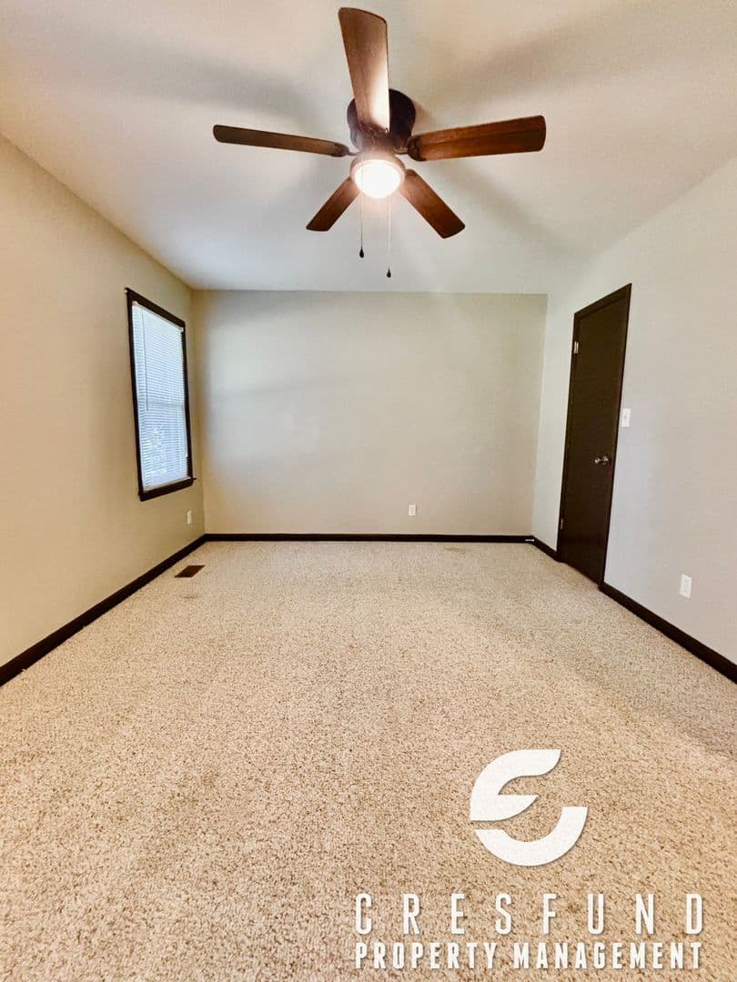 Fayetteville House: 6727 Vaughn Road