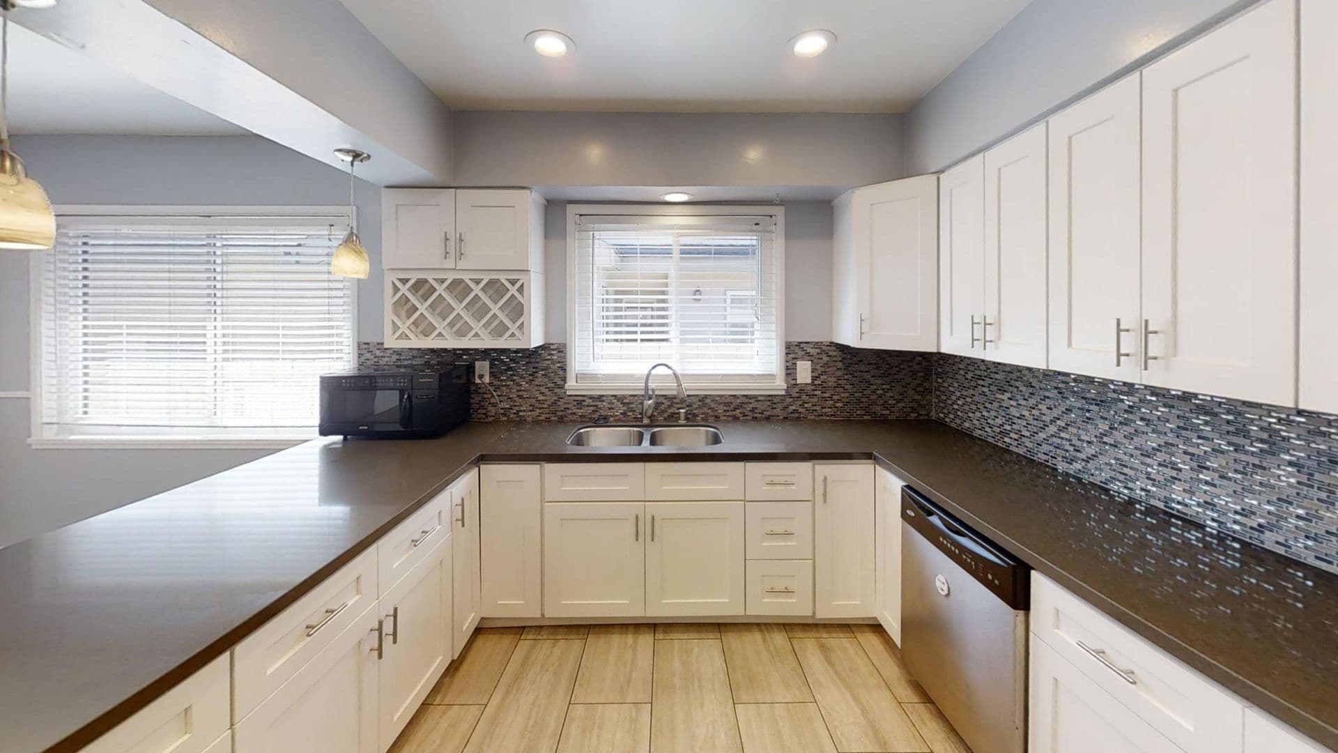 San Diego House: 5640 Dorothy Way