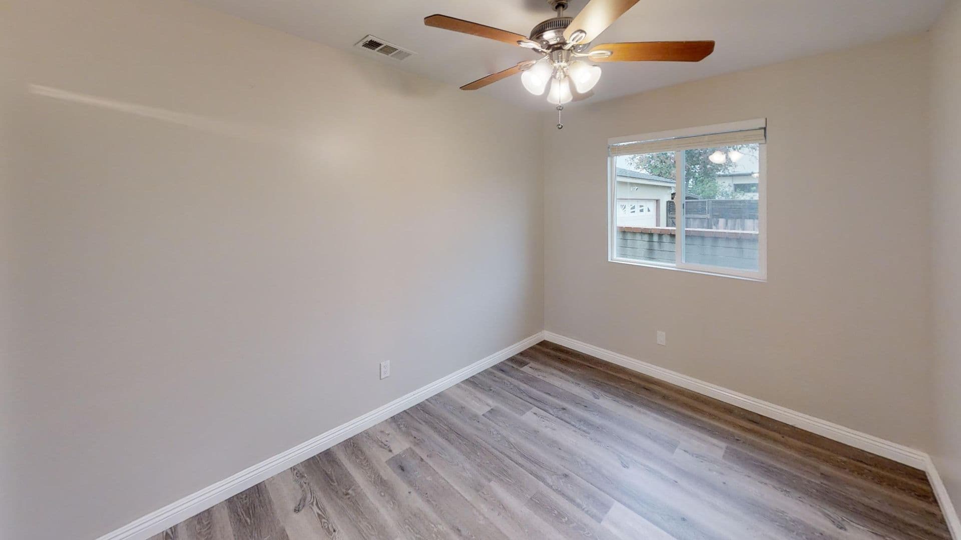 San Diego House: 4940 Rockford Dr
