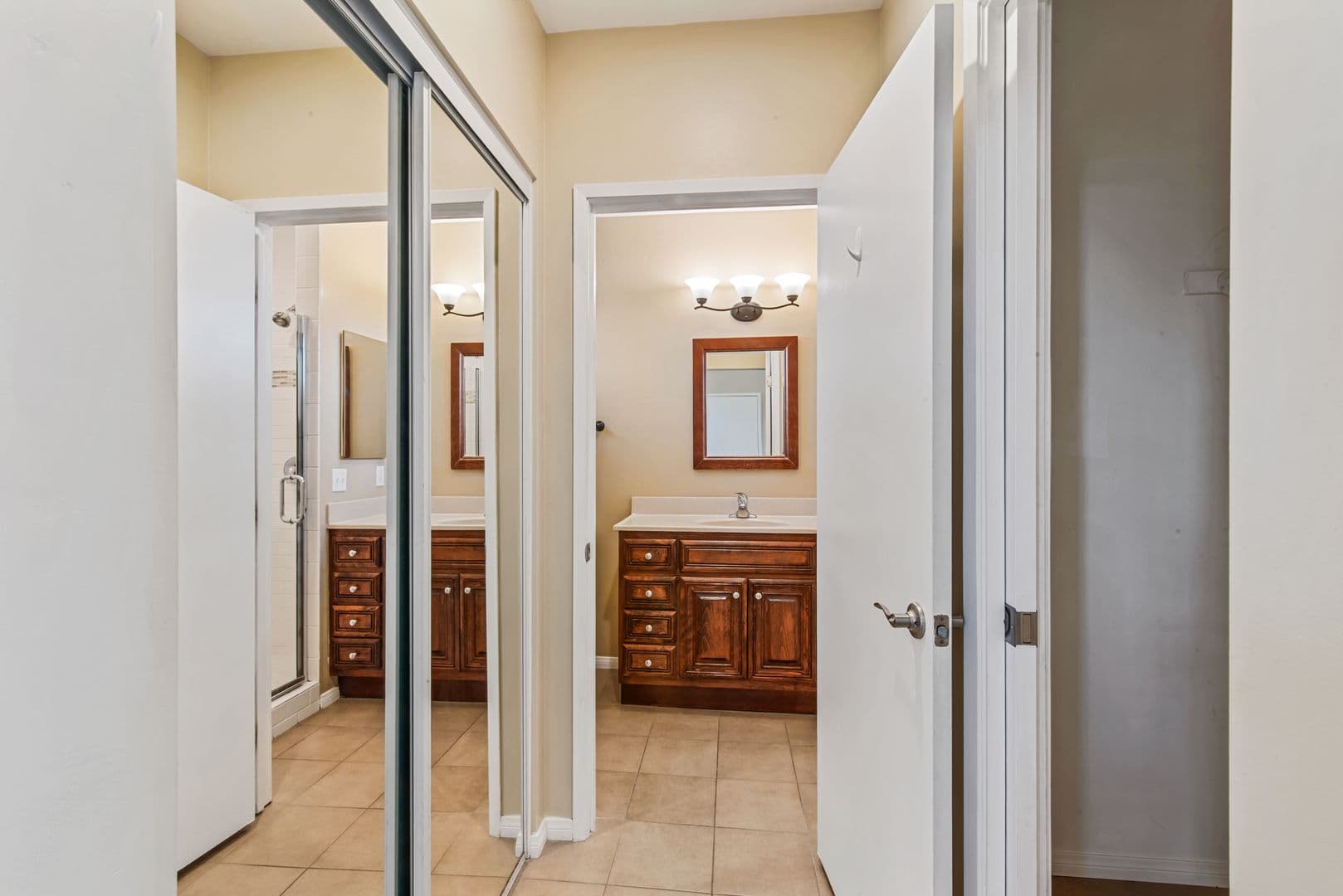 San Diego House: 3838 Governor Dr