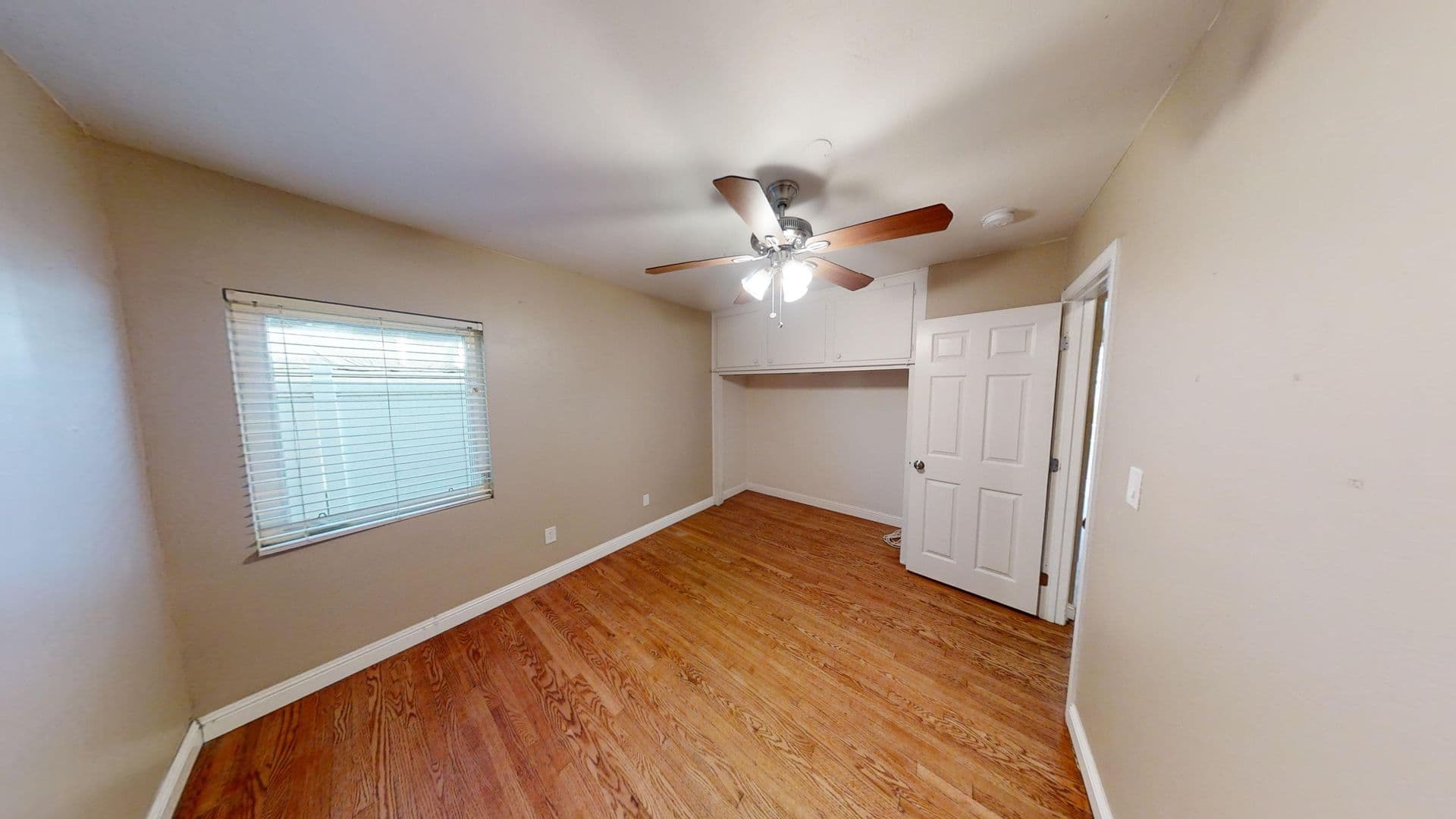 San Diego House: 5339 W Falls View Dr