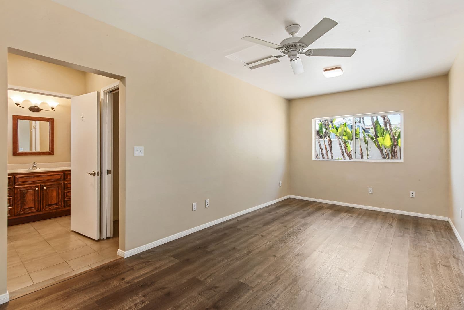 San Diego House: 3838 Governor Dr