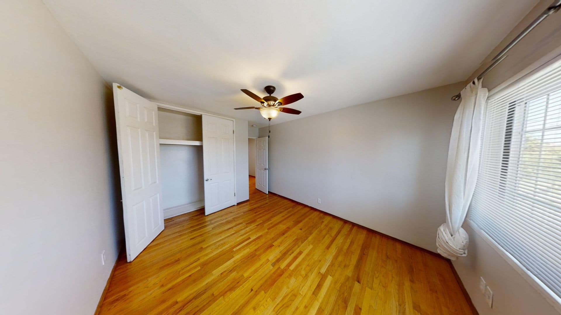 San Diego House: 5640 Dorothy Way