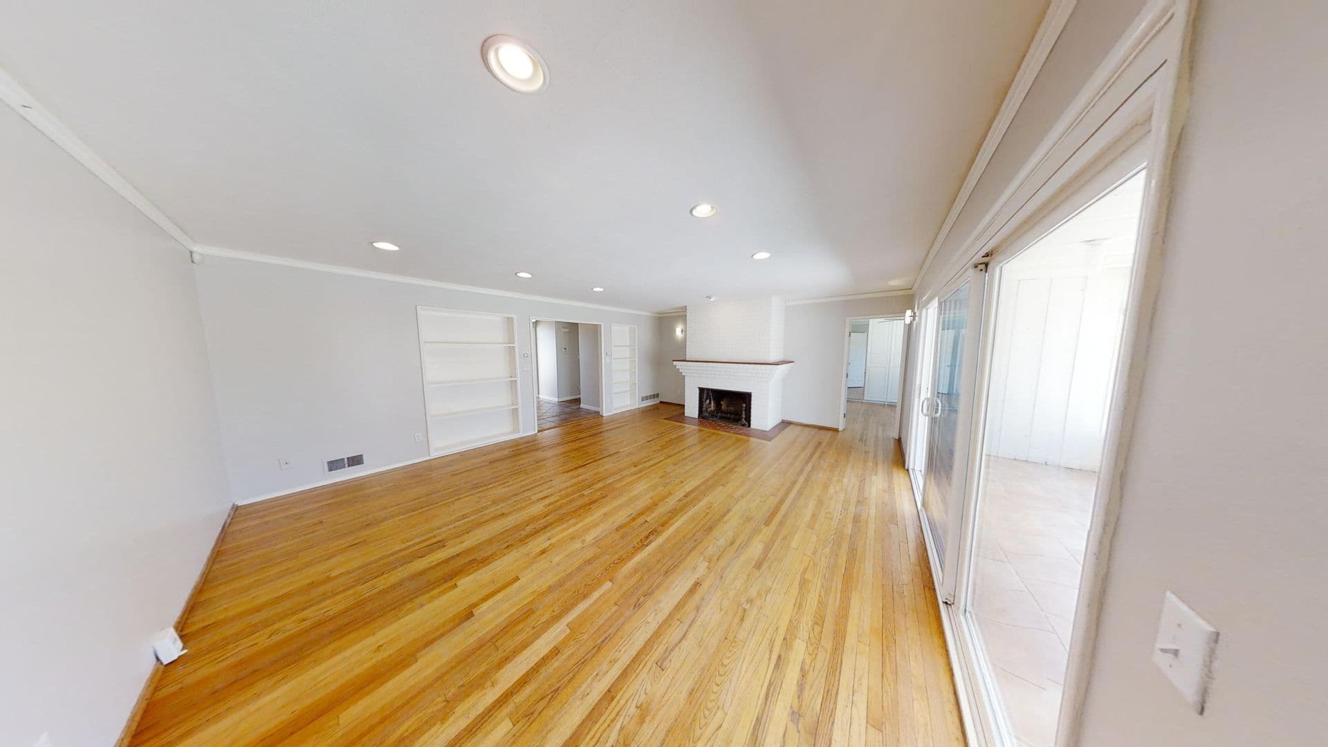 San Diego House: 5640 Dorothy Way