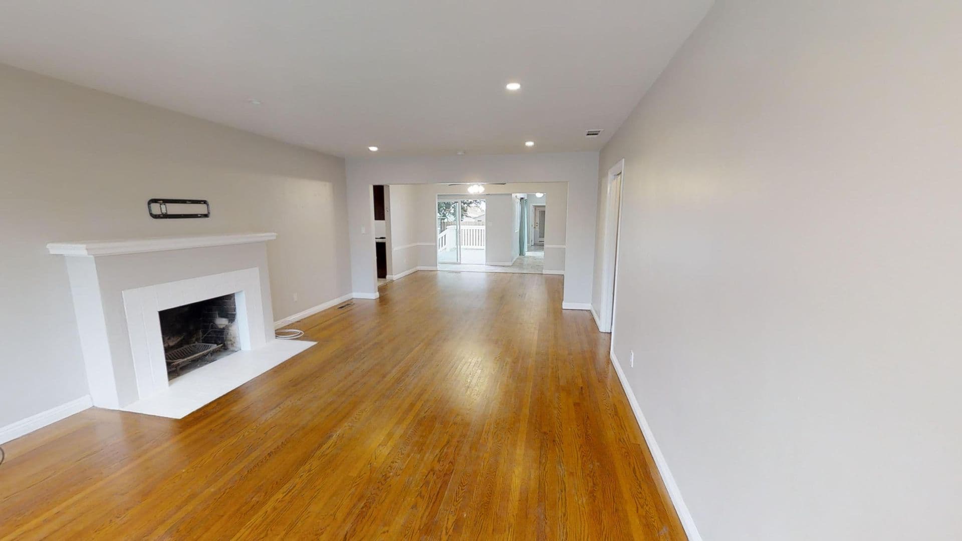 San Diego House: 4940 Rockford Dr