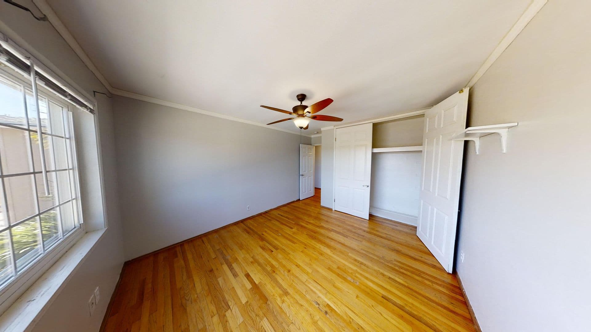 San Diego House: 5640 Dorothy Way