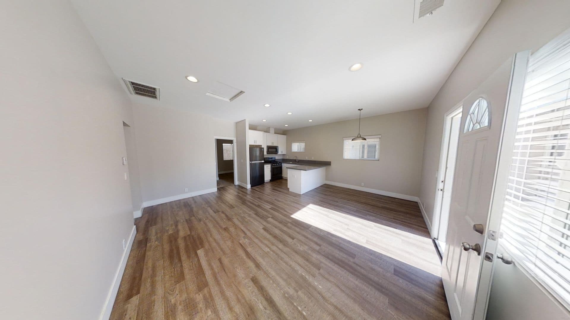 San Diego House: 5642 Dorothy Way