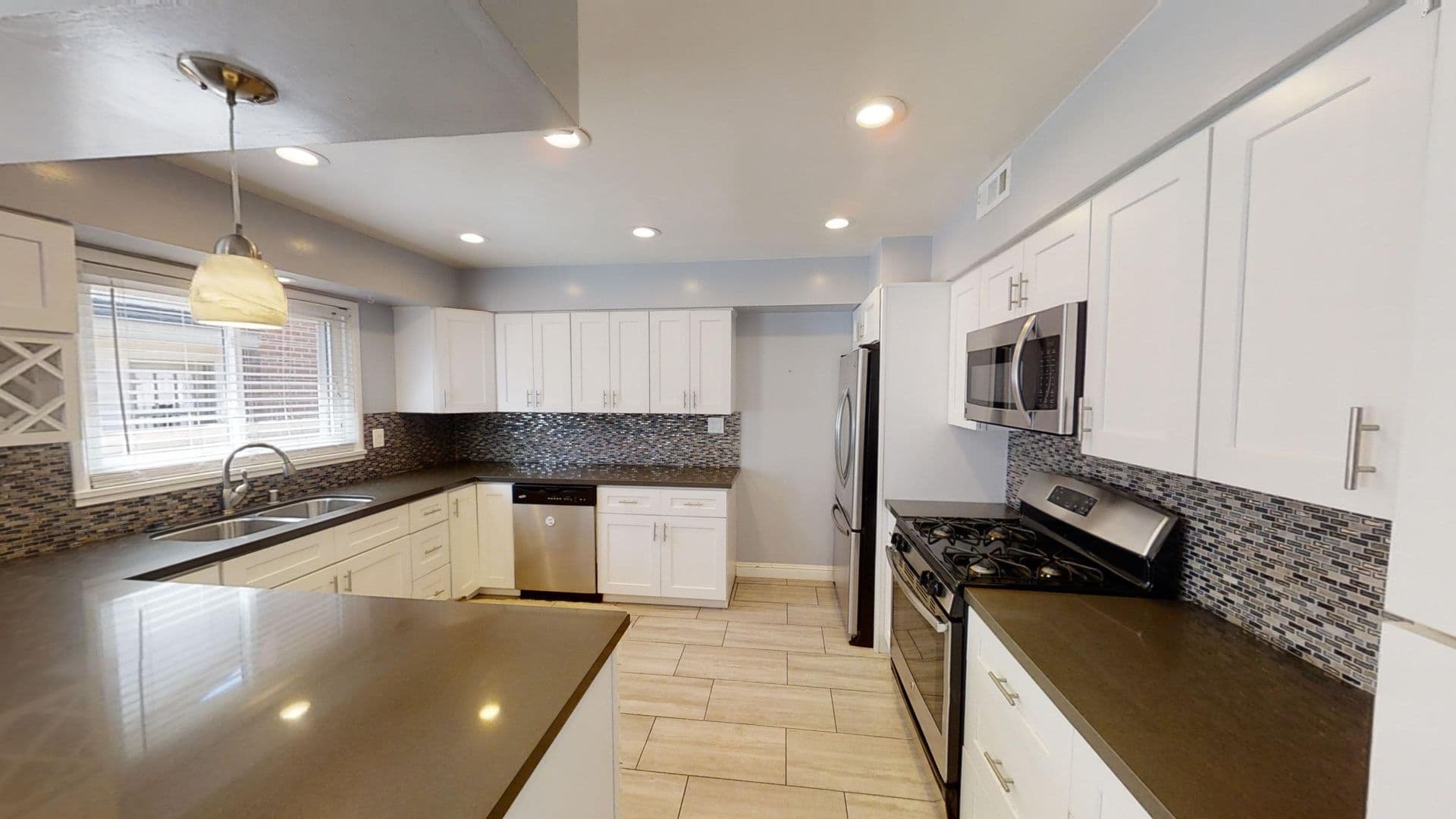San Diego House: 5640 Dorothy Way