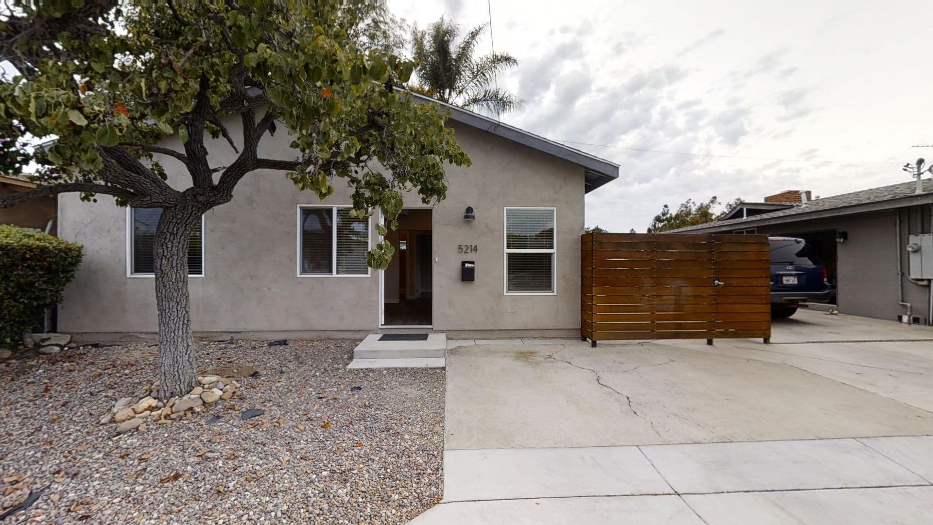 San Diego House: 5214 E Falls View Dr