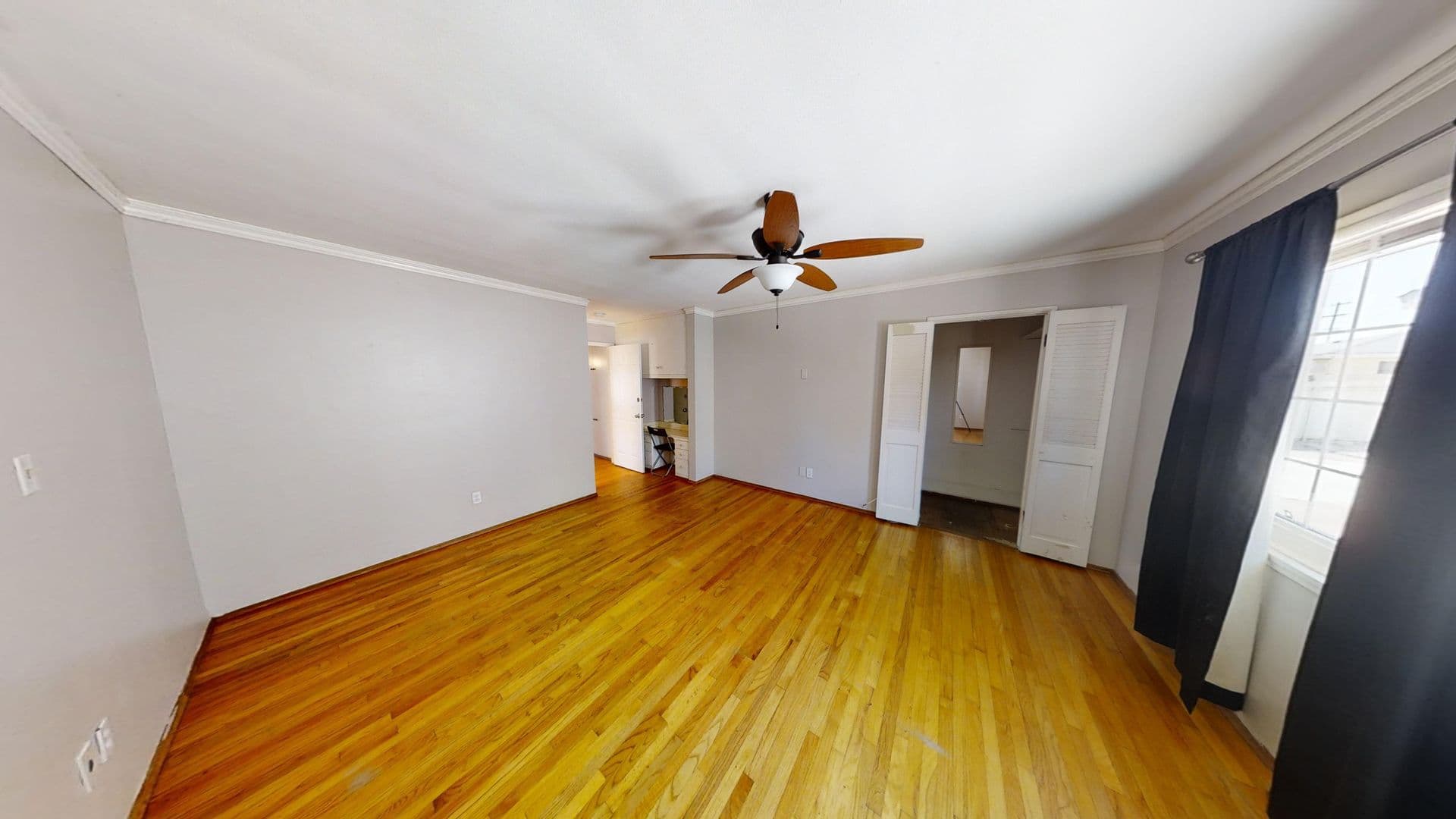 San Diego House: 5640 Dorothy Way