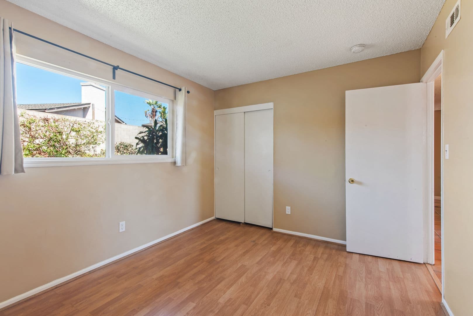 San Diego House: 3838 Governor Dr