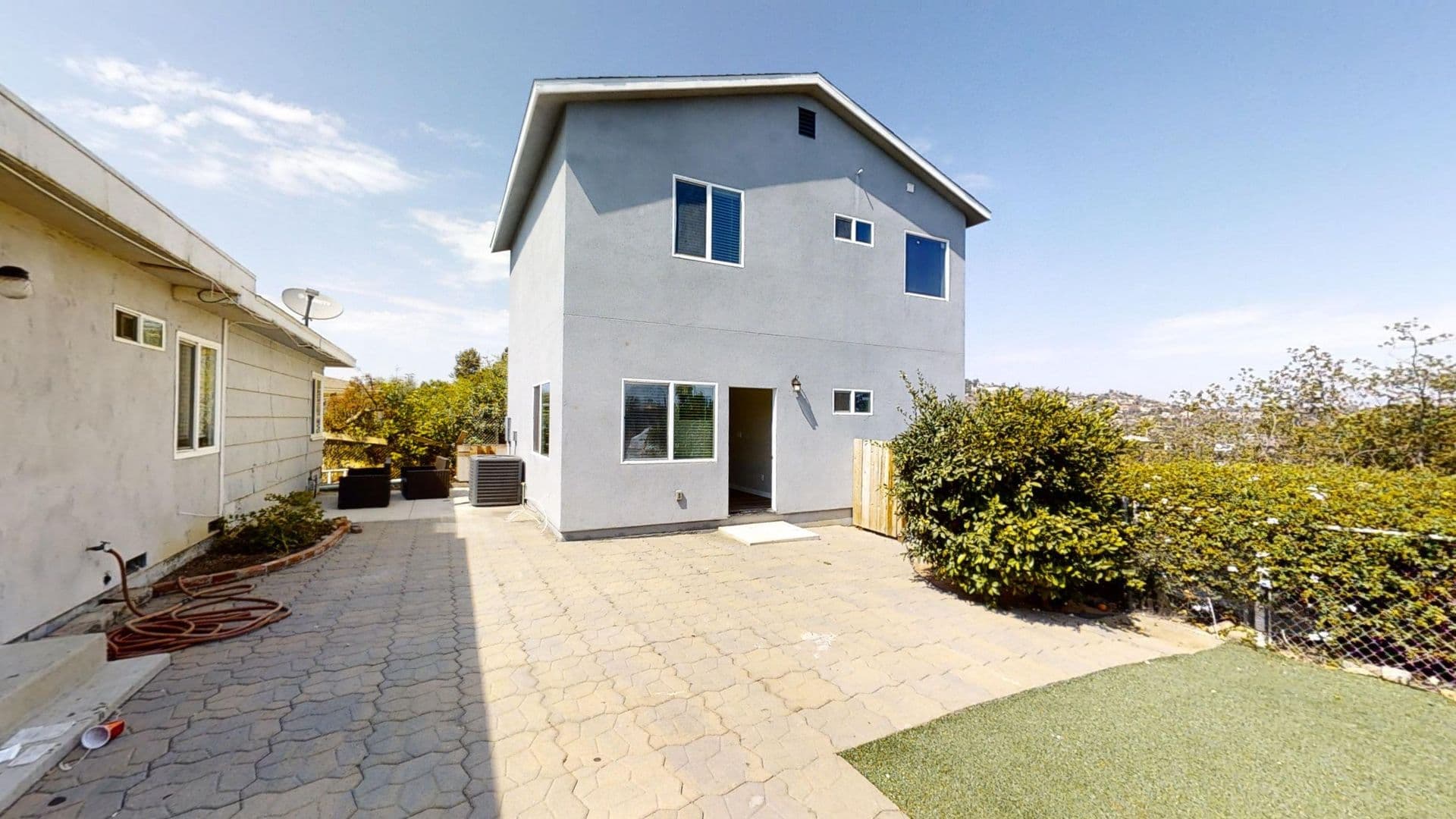 San Diego House: 5327 E Falls View