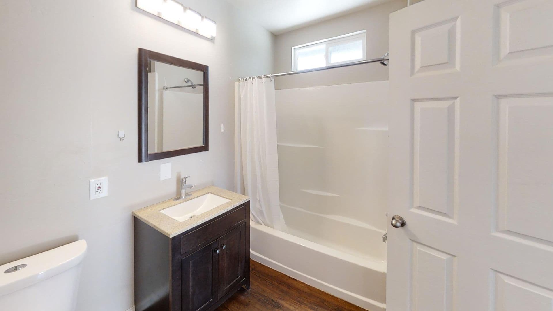 San Diego House: 5216 E Falls View Dr