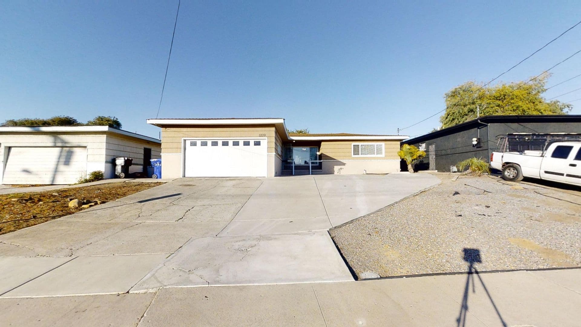 San Diego House: 5339 W Falls View Dr