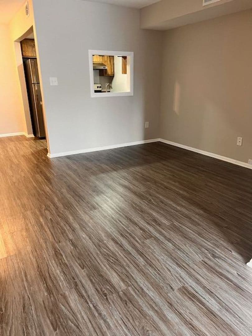 Chesterton Apartment: 1009 Scarborough Ct