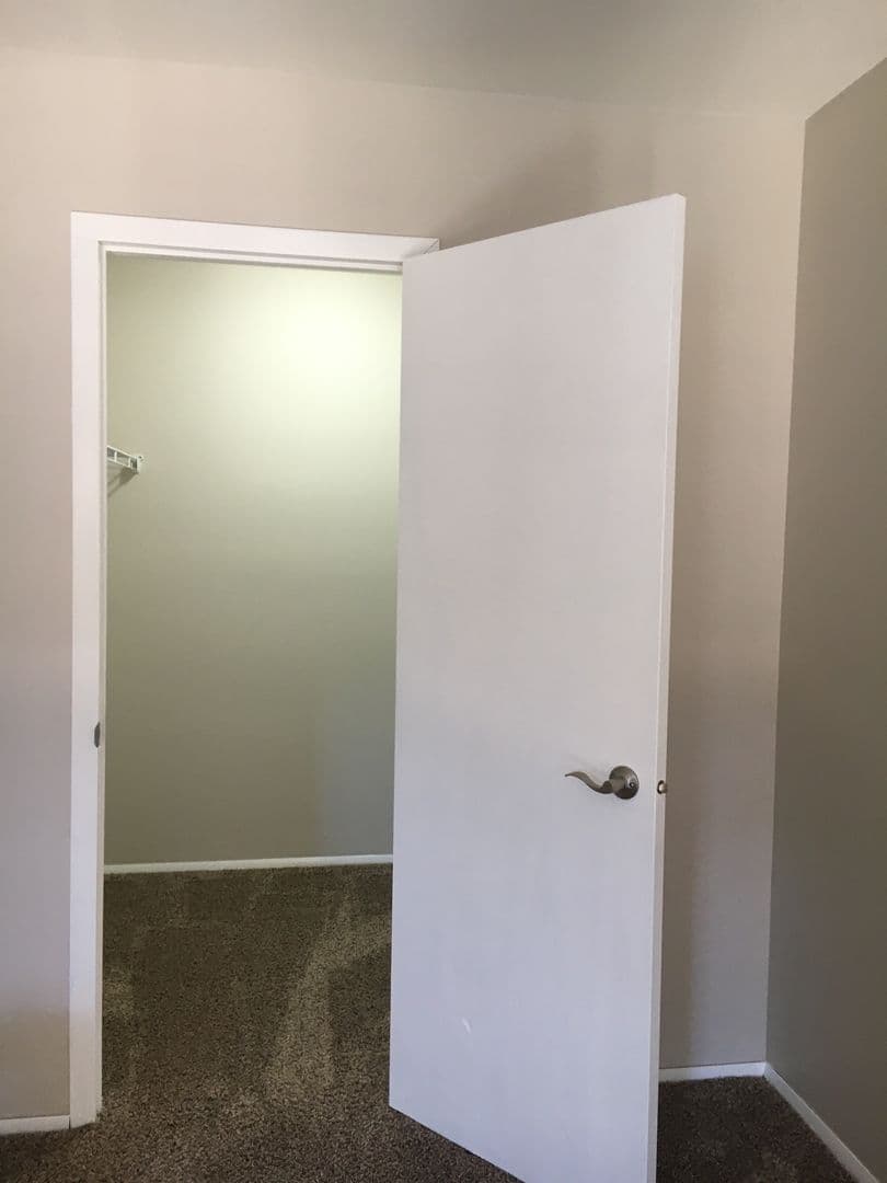 Chesterton Apartment: 1143 Abbey Lane