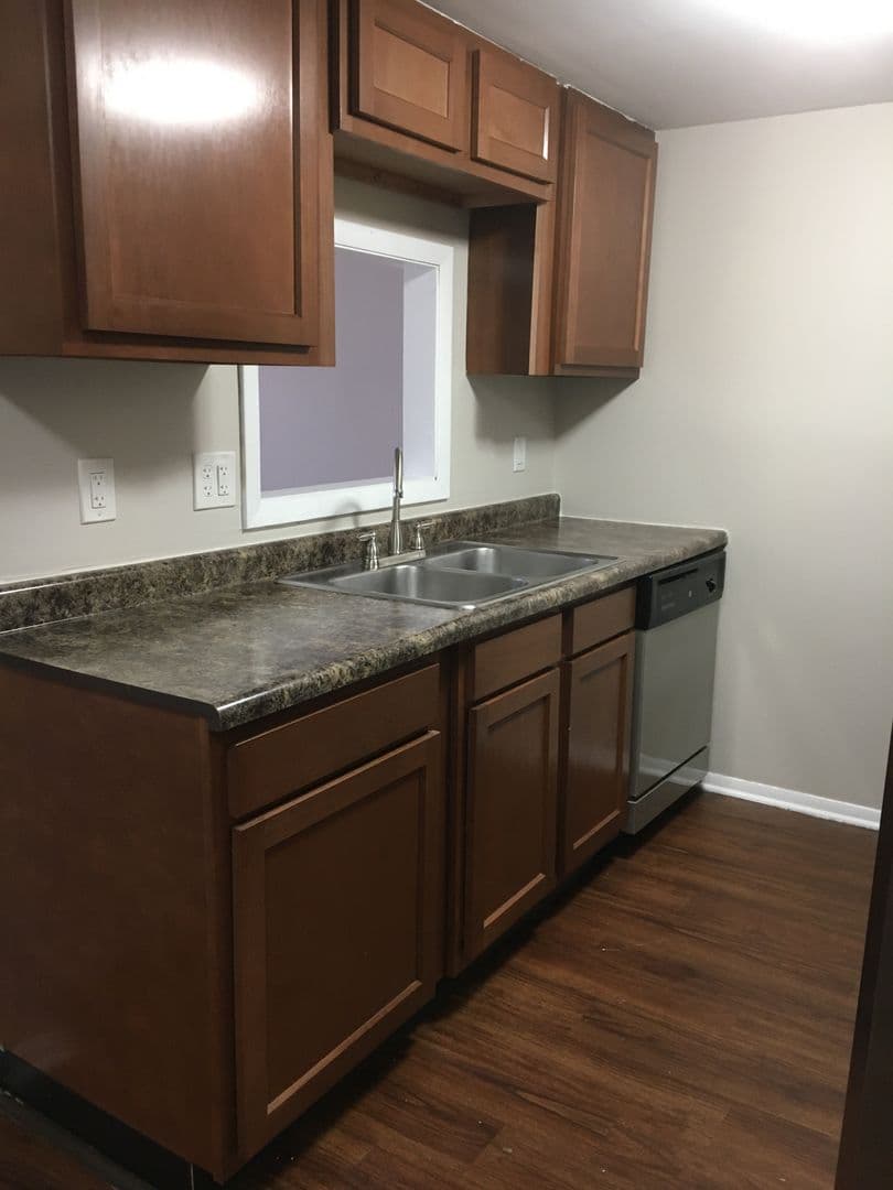 Chesterton Apartment: 1143 Abbey Lane