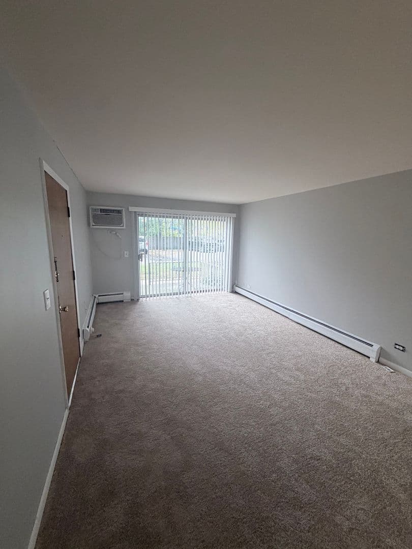 Villa Park Apartment: 317 & 320 N. Harvard Ave