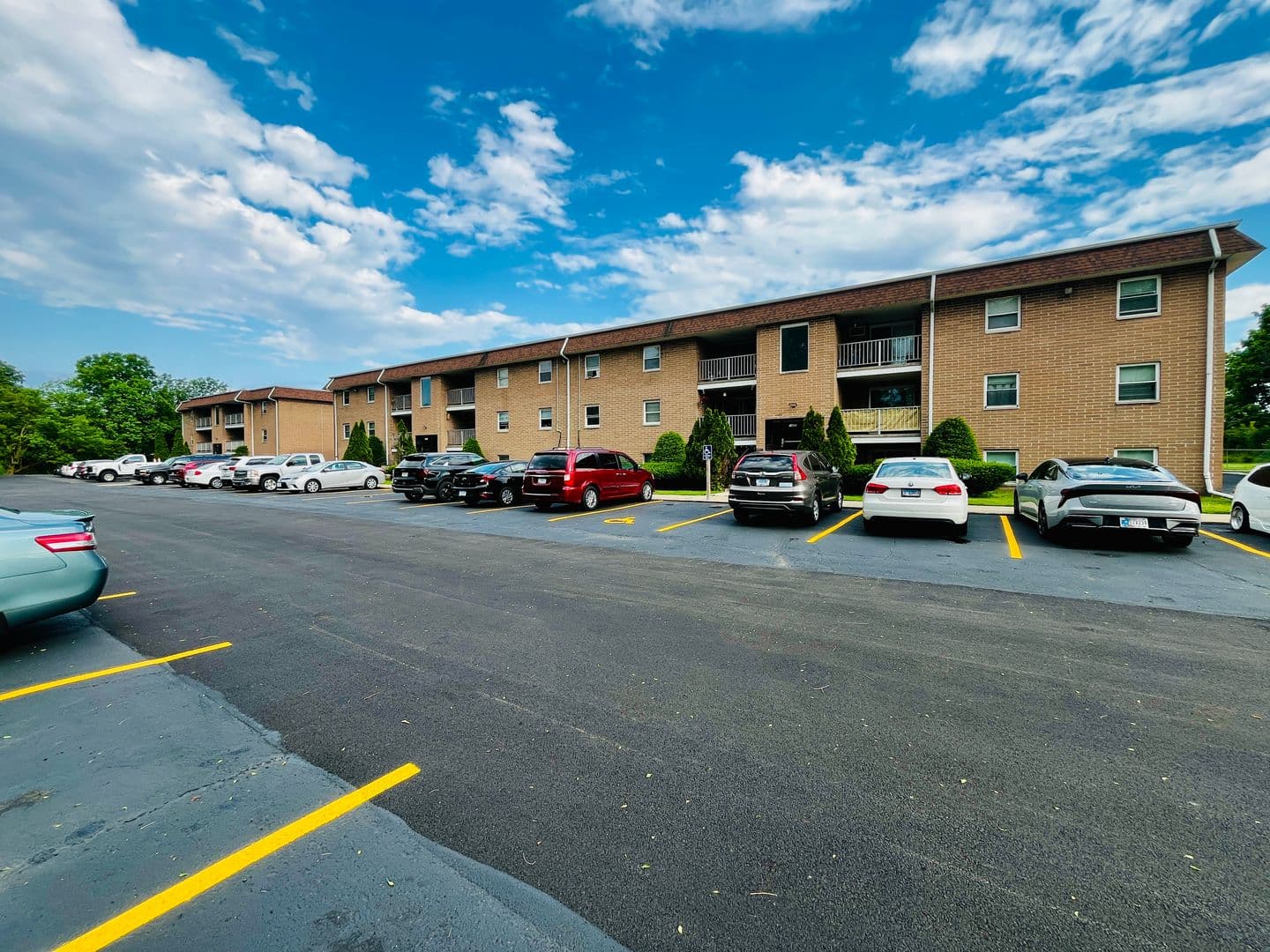 Valparaiso Apartment: 1405-11 E Chicago St