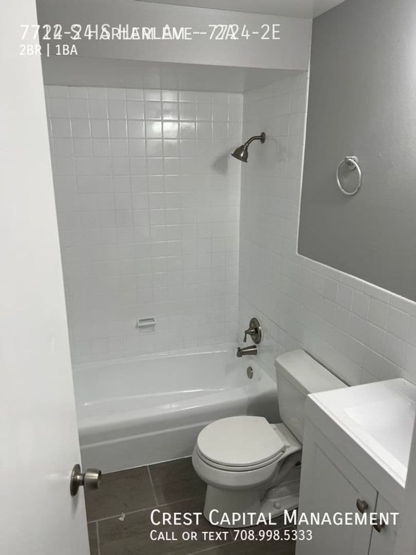 Bridgeview Apartment: 7712-24 S Harlem