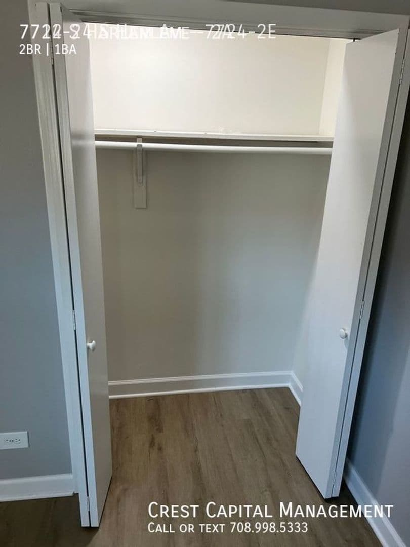Bridgeview Apartment: 7712-24 S Harlem
