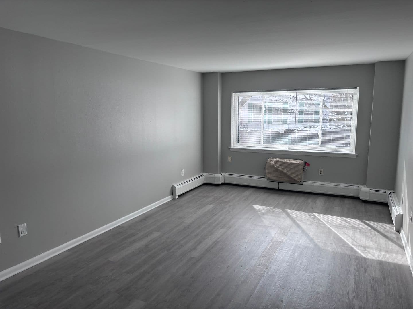Kenosha Apartment: 5947 7th Ave