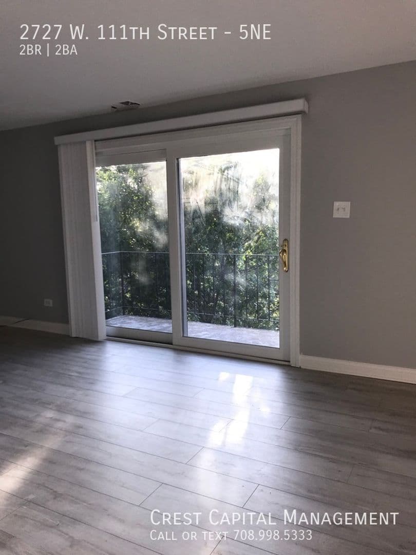 Chicago Apartment: 2727 W 111th St