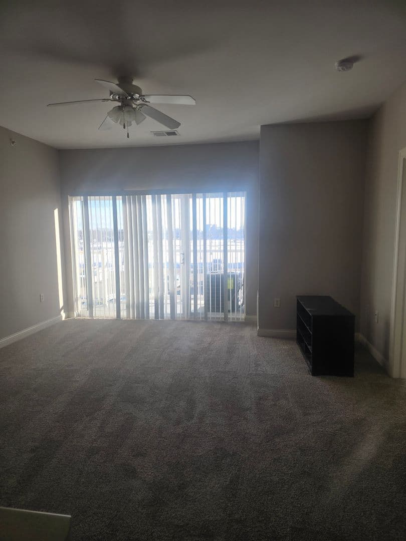 Kenosha Apartment: 1923 63rd St