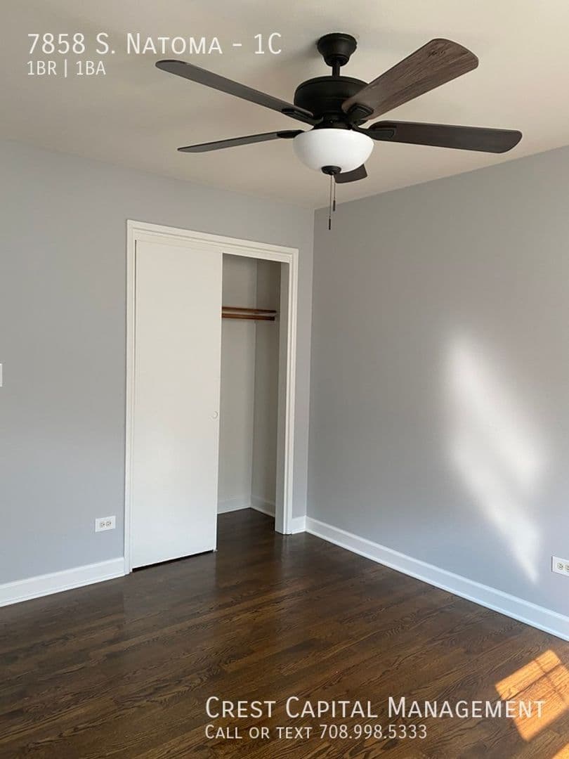 Burbank Apartment: 7858 S Natoma Ave