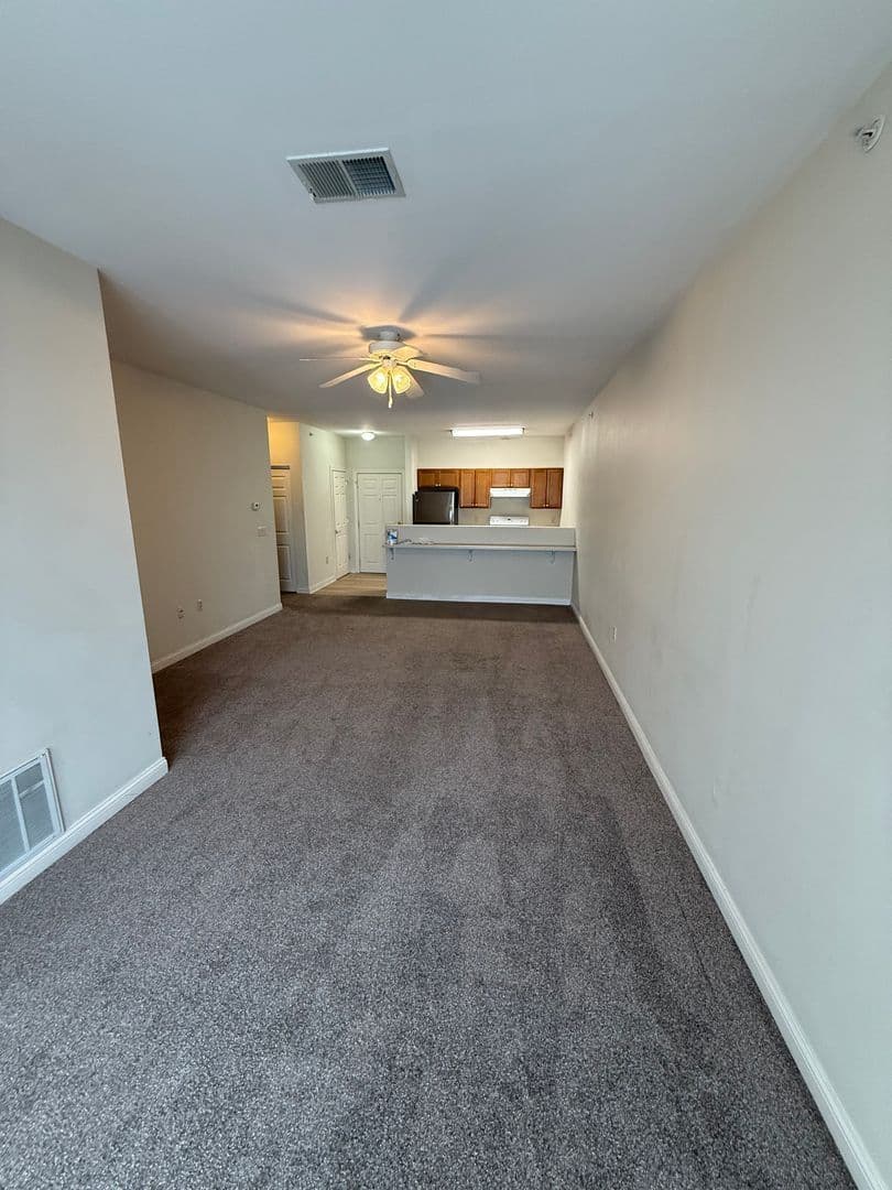 Kenosha Apartment: 1923 63rd St