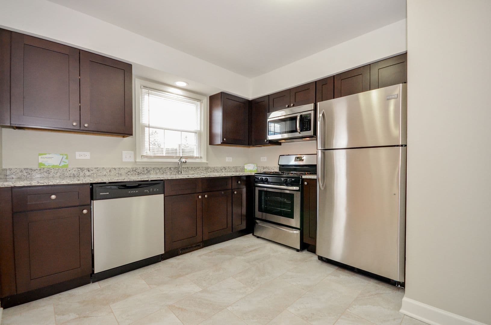Mt Prospect Apartment: 3021-31 Lynn Court