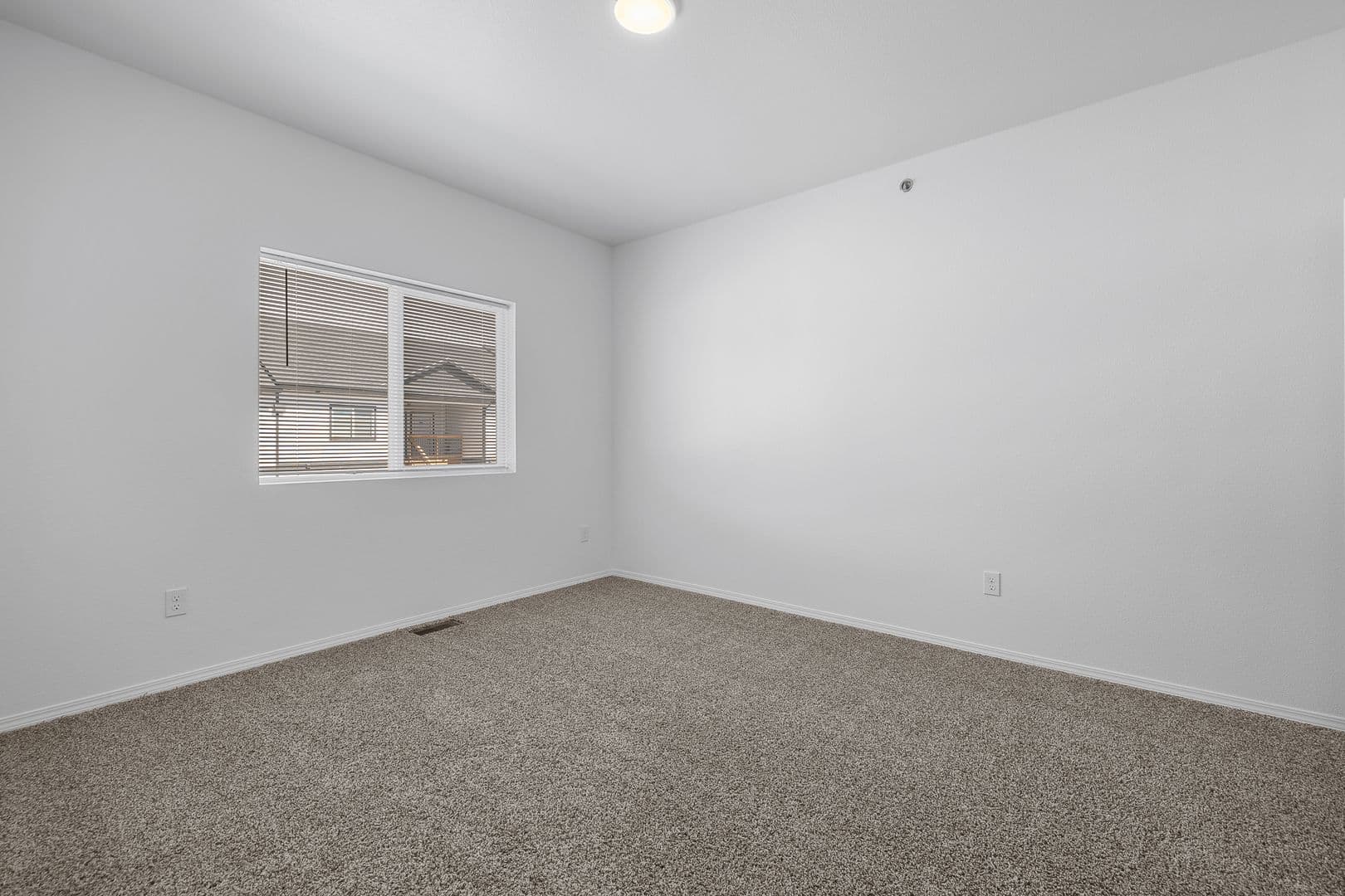 Rapid City Apartment: 1900 Fox Road