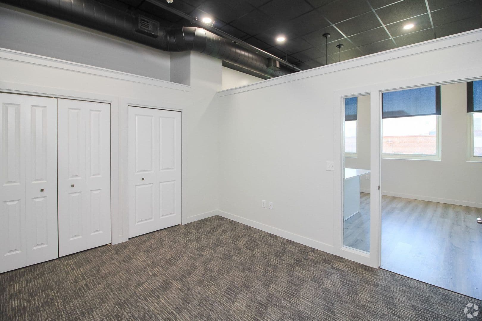 Sioux Falls Apartment: 122 S. Phillips Ave