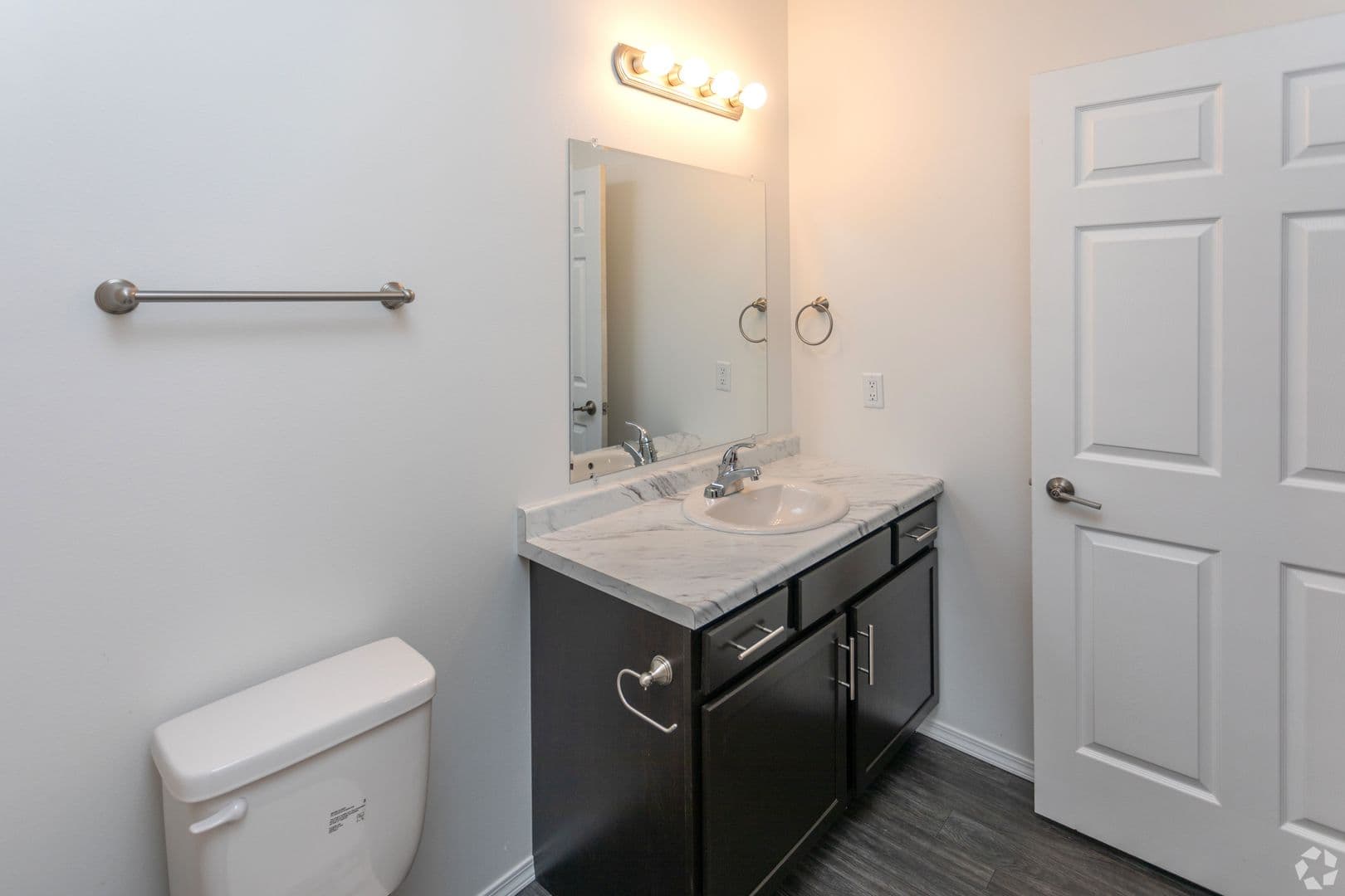 Sioux Falls Apartment: 3909 N Olympia Ave