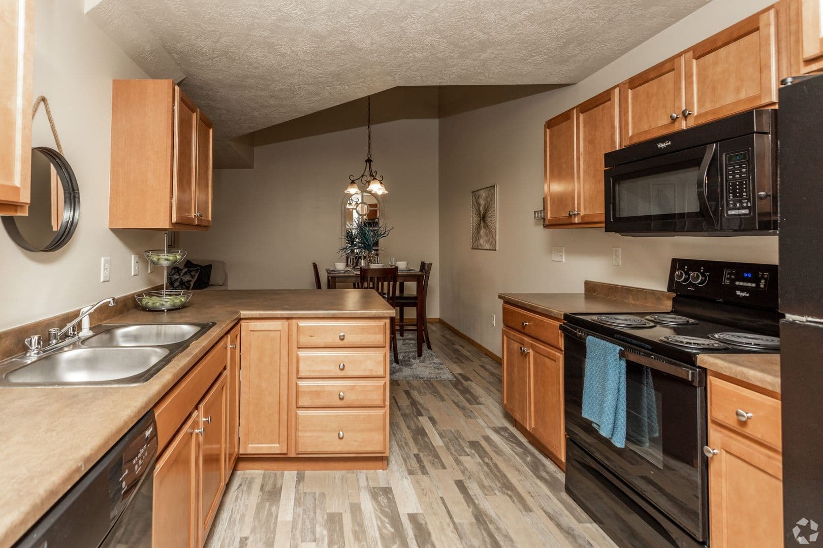 Sioux Falls Townhome: 7400 S Homan Place