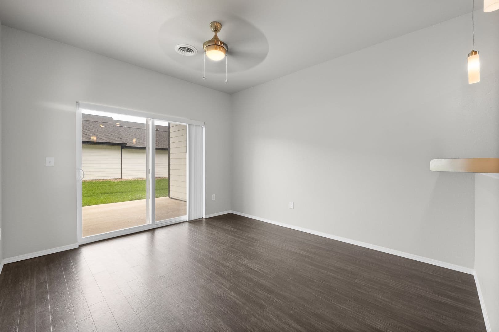 Rapid City Apartment: 1900 Fox Road