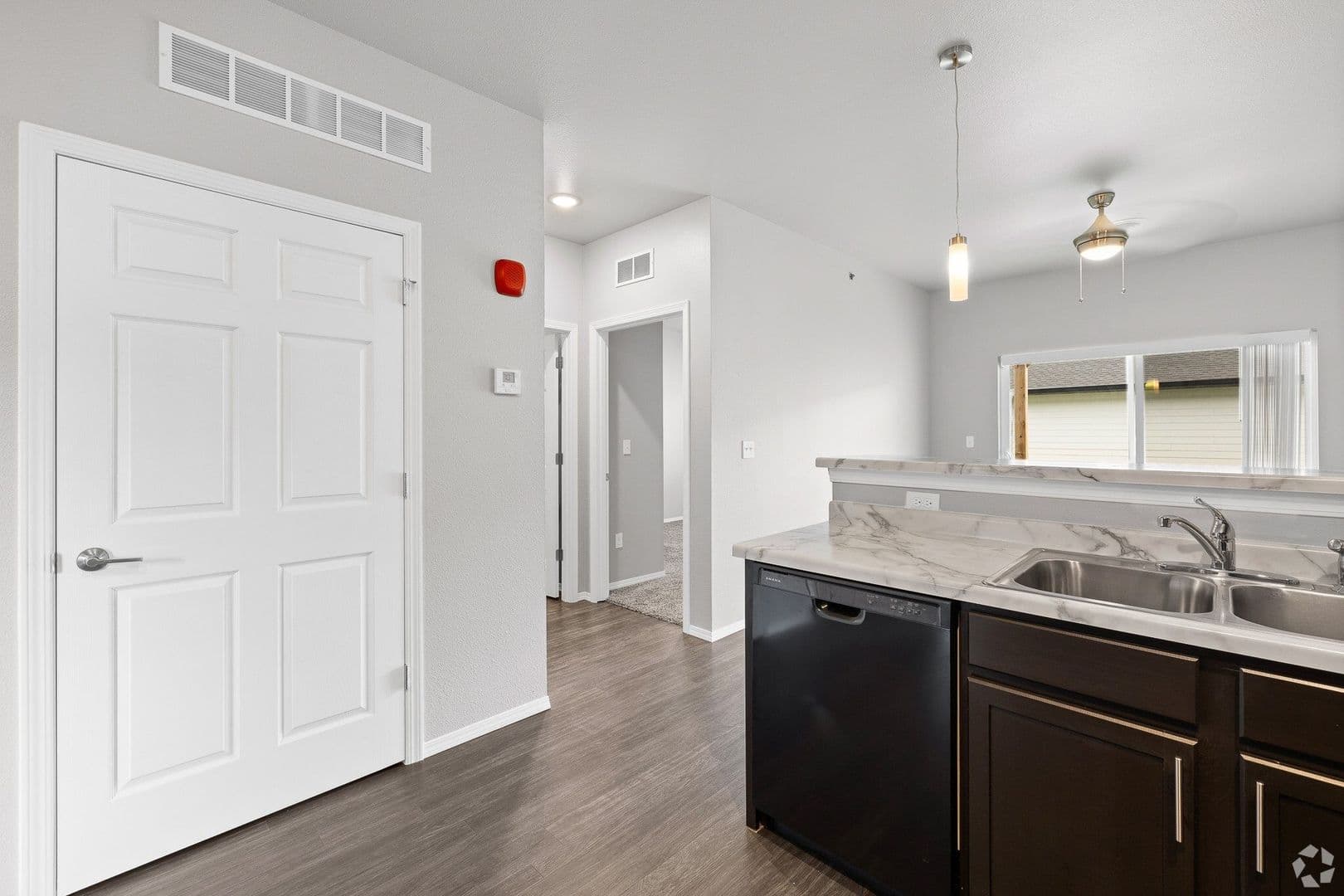 Rapid City Apartment: 1900 Fox Road