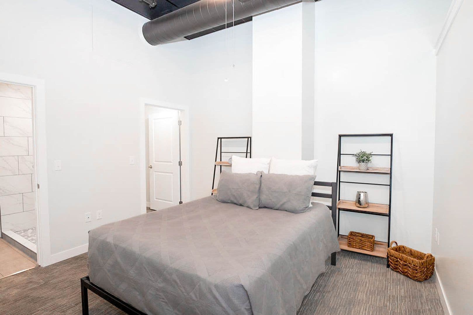 Sioux Falls Apartment: 122 S. Phillips Ave