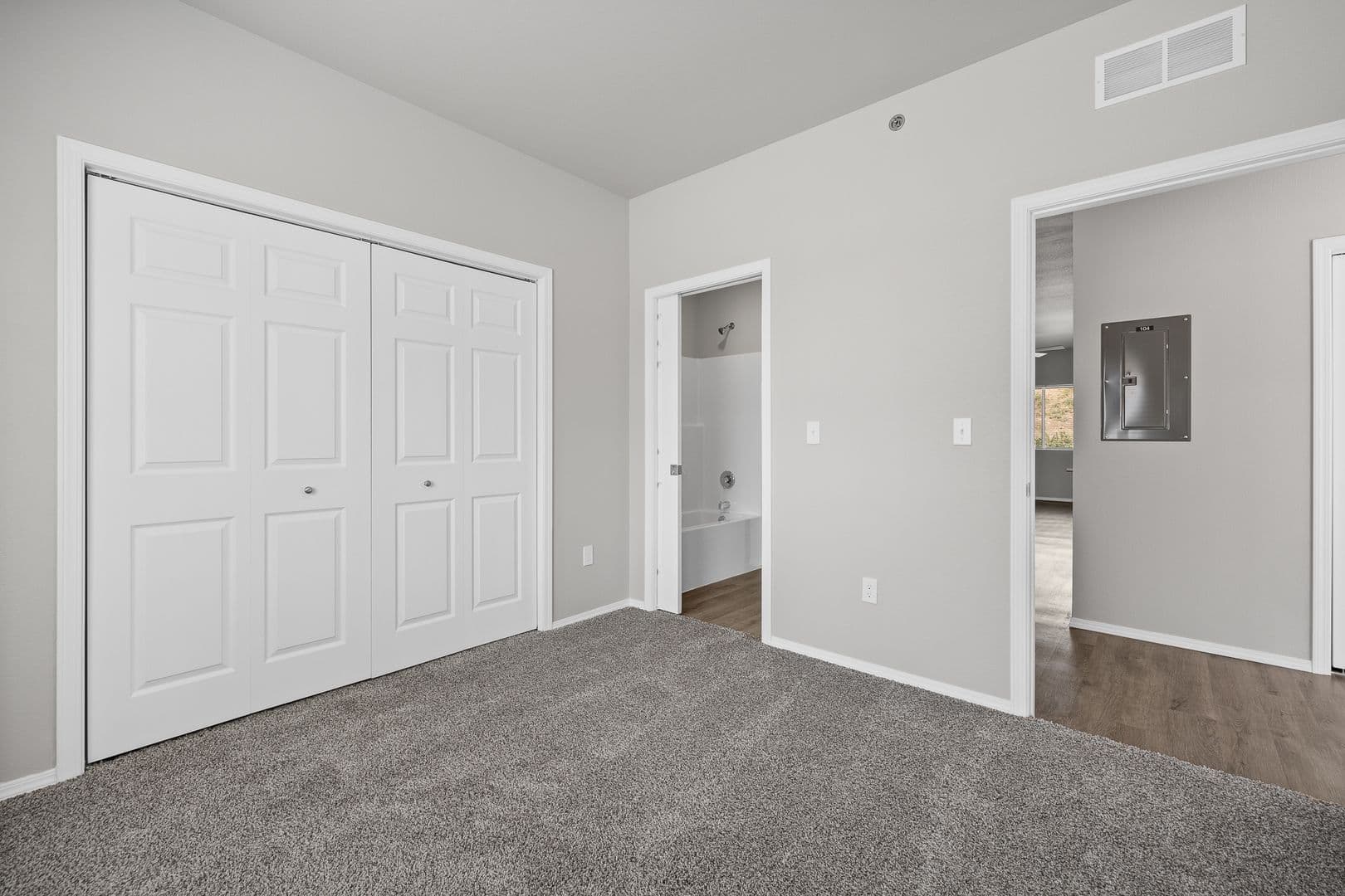 Rapid City Apartment: 1900 Fox Road