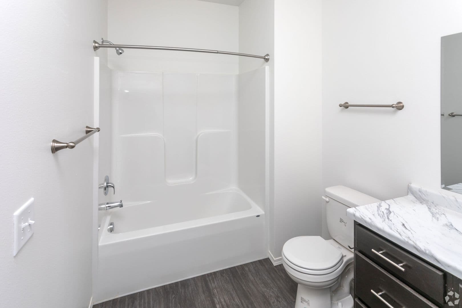 Sioux Falls Apartment: 3909 N Olympia Ave