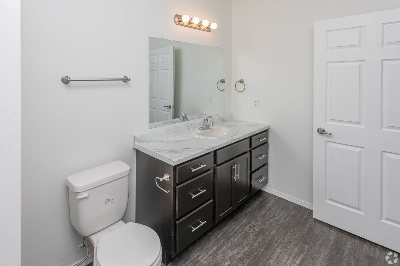 Sioux Falls Apartment: 3909 N Olympia Ave
