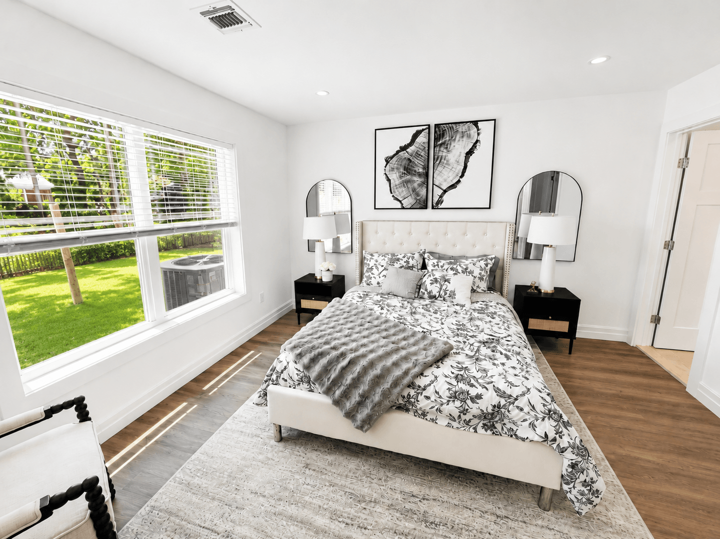 Middle Island Apartment: 64 Daniel Drive