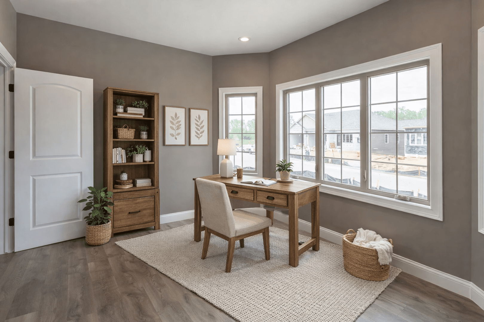 Davison Apartment: 1243 Main Gate Drive