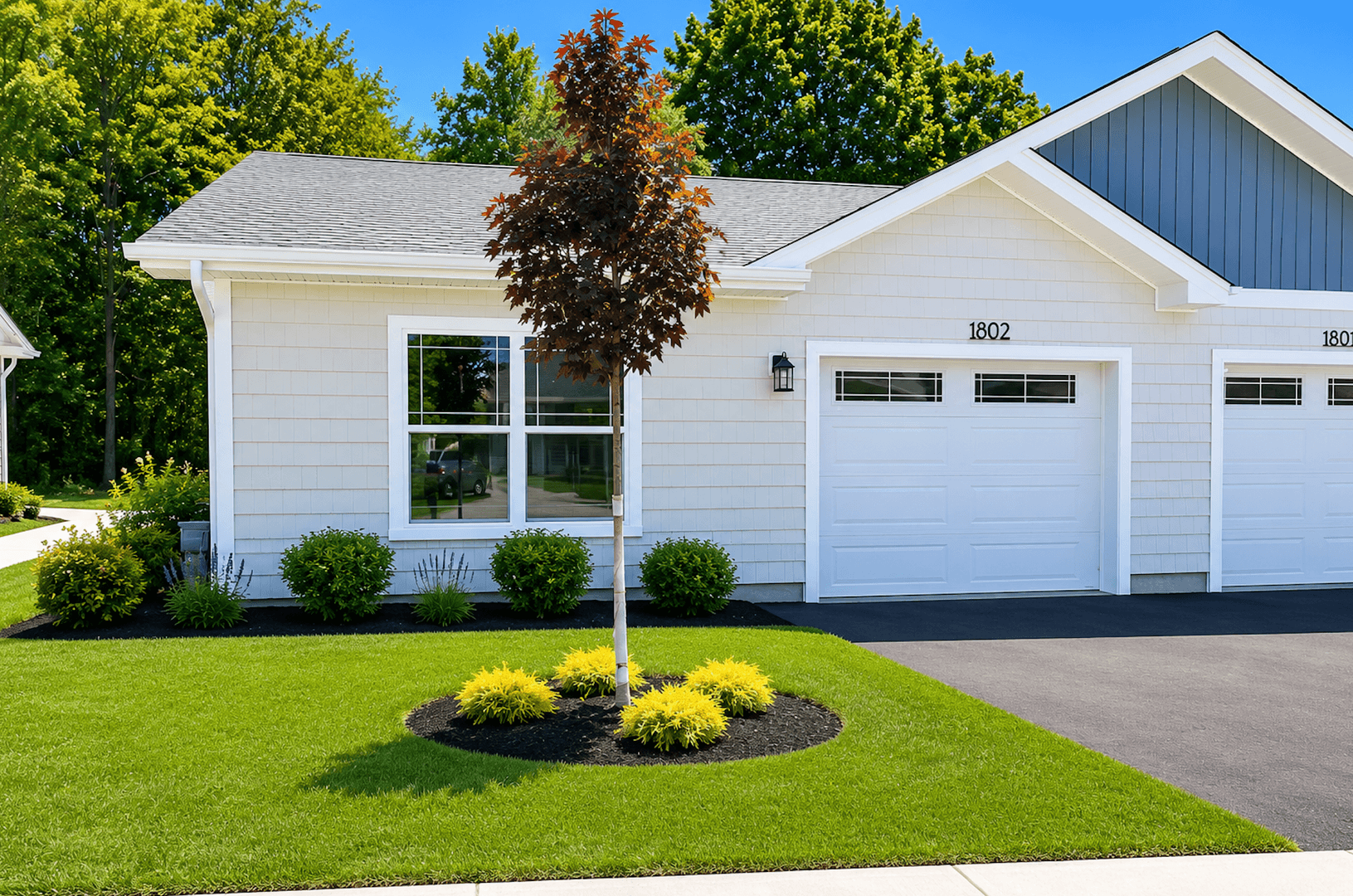 Middle Island Apartment: 64 Daniel Drive