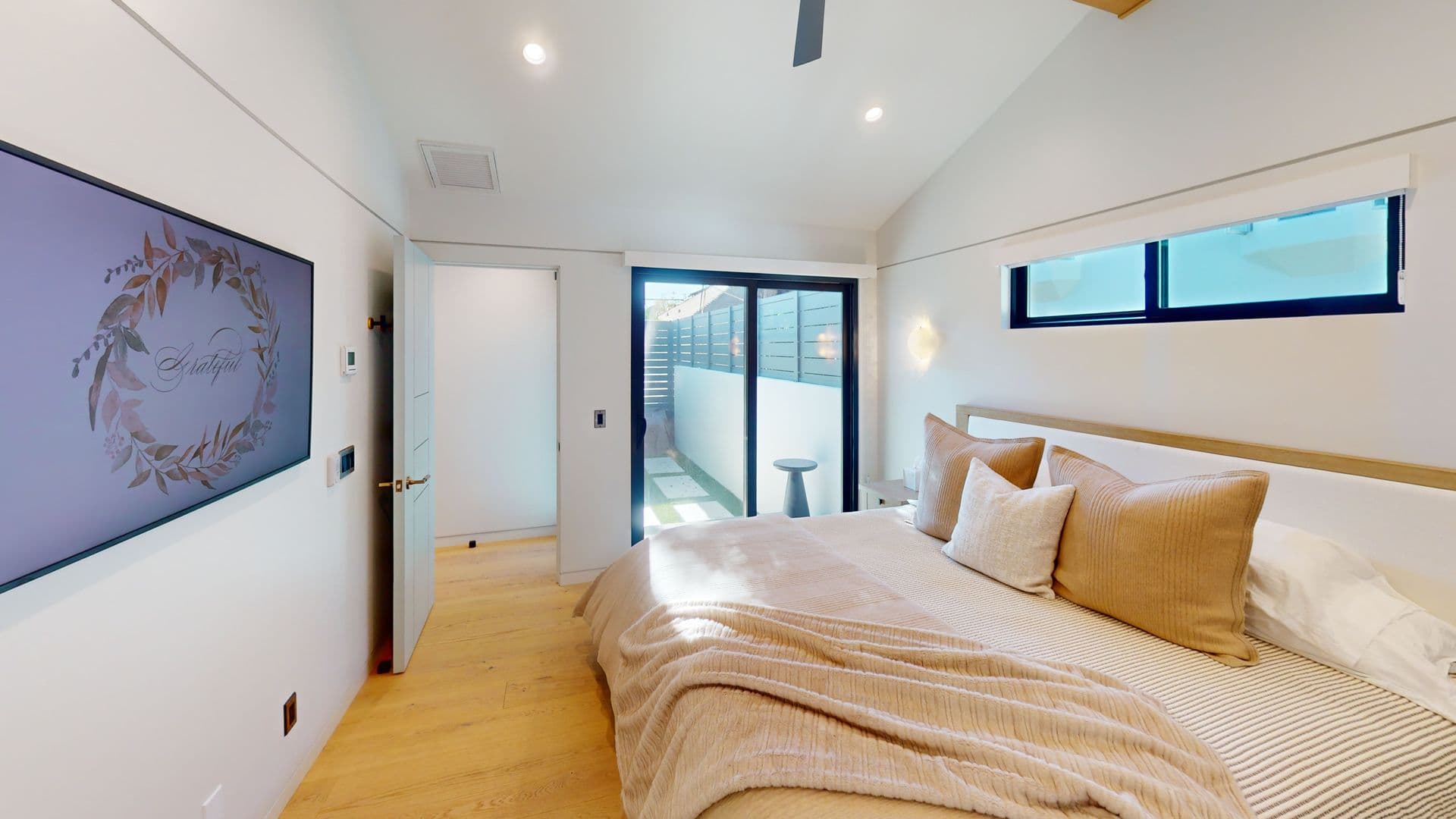 Coronado Townhome: 163 G Ave  - 163 G Ave