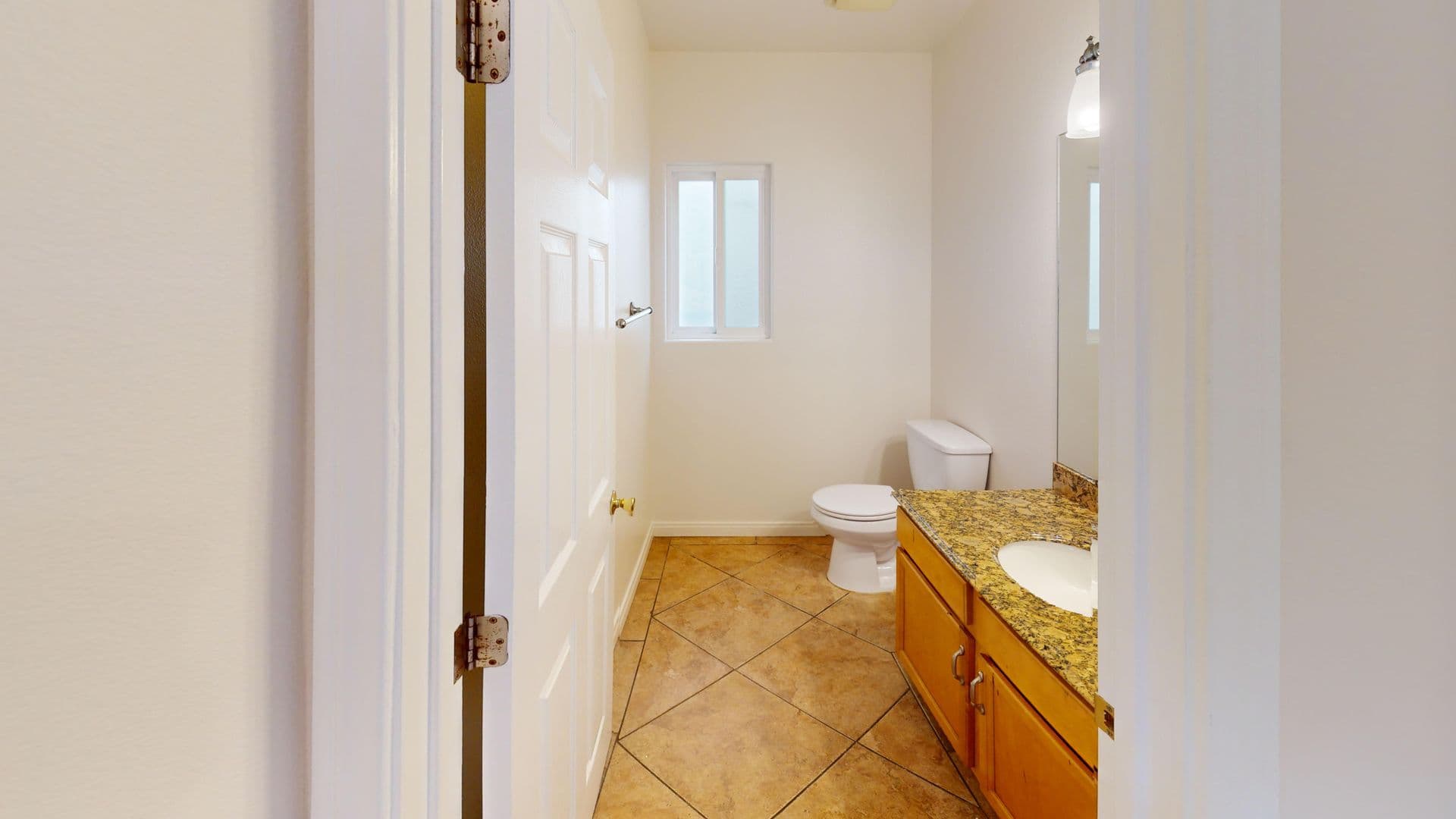 Imperial Beach House: 256 Elm Ave