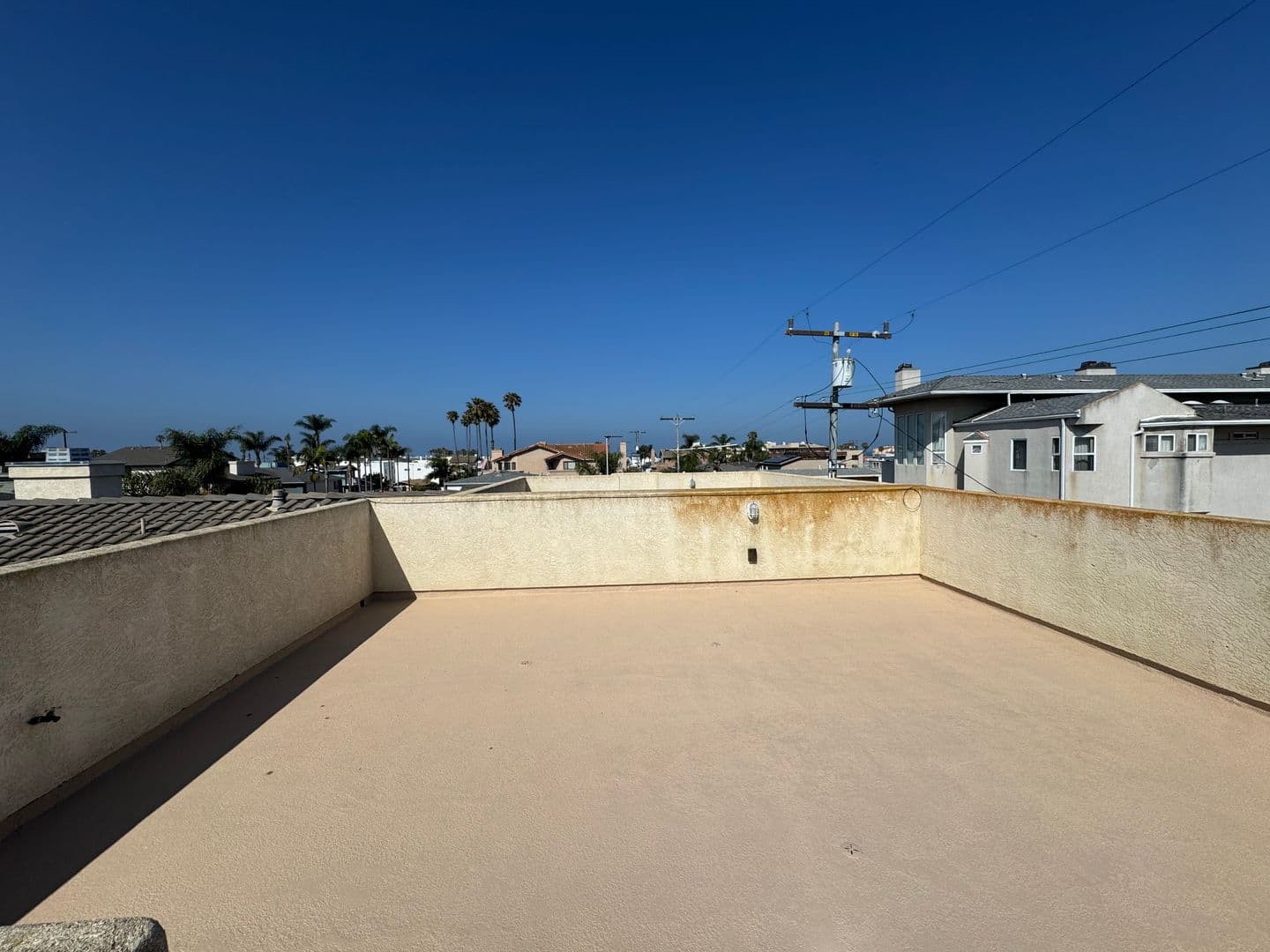Imperial Beach House: 256 Elm Ave