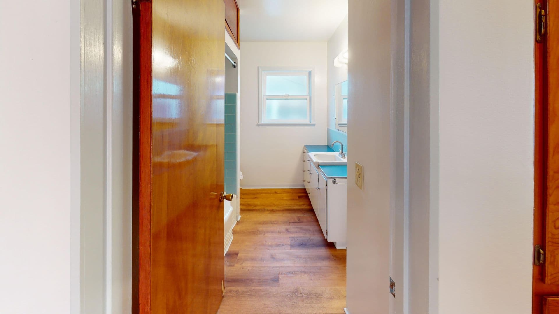 Coronado House: 711 B Ave